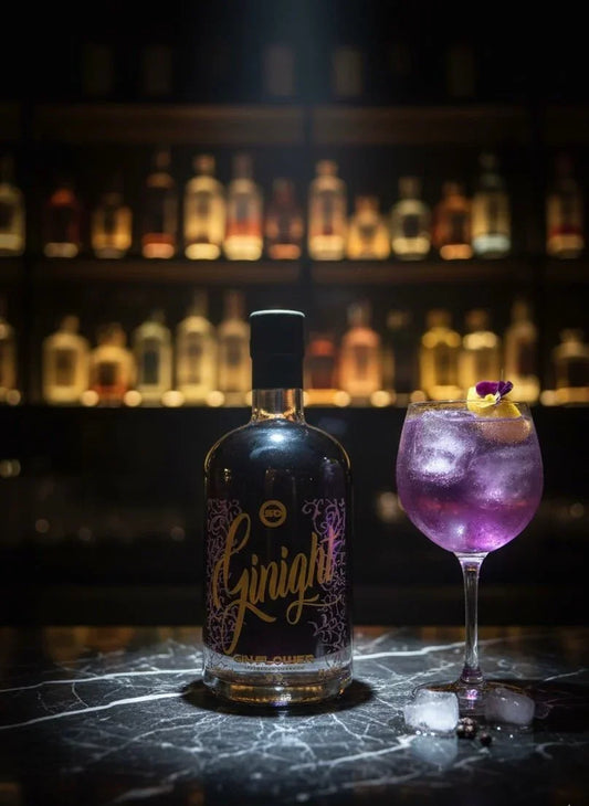 Ginight – Il gin che profuma di notte, floreale e distintivo